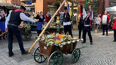 Foto 9 naar Oogstmarkt